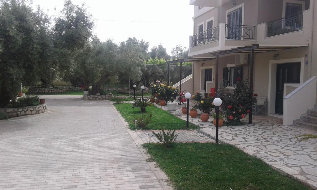 Danai Apartment Tsoukaladhes Bagian luar foto