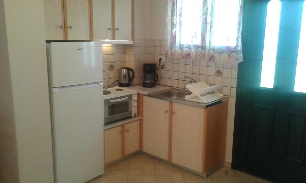 Danai Apartment Tsoukaladhes Bagian luar foto