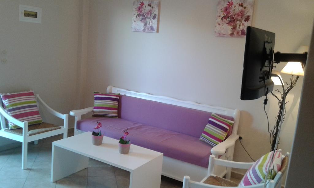 Danai Apartment Tsoukaladhes Bagian luar foto
